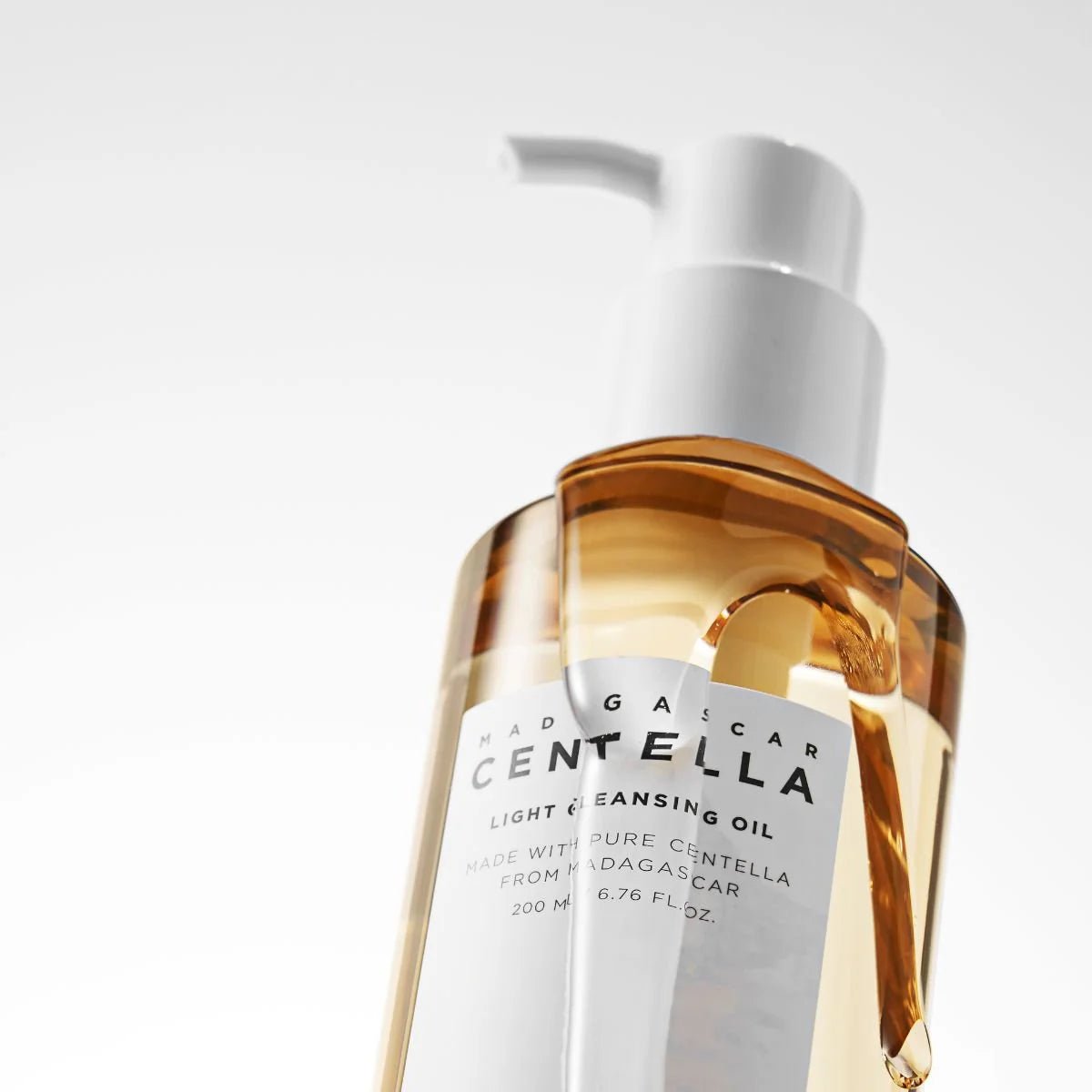 SKIN1004 - Madagascar Centella Light Cleansing Oil (200 ml) - Mononori